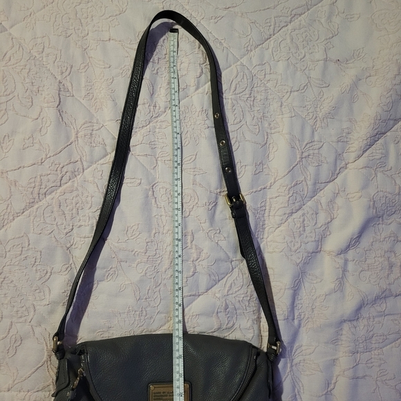 Marc By Marc Jacobs Gray Leather Shoulder Bag with Slouchy Design - Picture 16 of 16